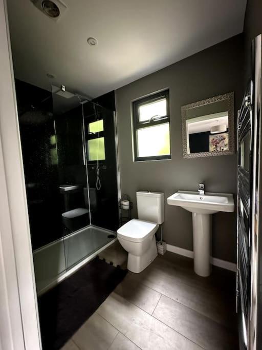 Beautiful Cabin With Pond View Steyning Buitenkant foto